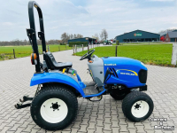 Schlepper / Traktor New Holland BOOMER 25