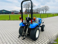 Schlepper / Traktor New Holland BOOMER 25