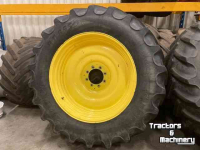 Räder, Reifen, Felgen & Distanzringe  480/80r42