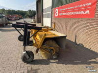 Kehrmaschine  Veegmachine / Veegbezem / Rolbezem