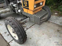 Schlepper / Traktor Renault 75-12 LS ( omkeer naast het stuur)