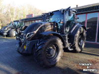 Schlepper / Traktor Valtra T215 Versu