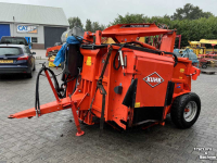 Selbstladender Futterverteilwagen Kuhn Polycrock 3850 voermachines