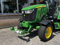 Obsttraktor John Deere 4066R