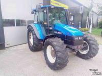 Schlepper / Traktor New Holland TL100 Power Shuttle