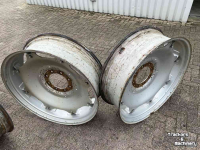 Räder, Reifen, Felgen & Distanzringe Case-IH set velgen 12w x 38 verstelbaar, ZF 8 gaats