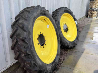 Räder, Reifen, Felgen & Distanzringe  BKT 320/85R38 RT855 +/- 26MM op JD Velg 281-335-10