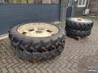 Räder, Reifen, Felgen & Distanzringe Zetor Cultuurwielen 12.4 R28  12.4 R 46   (320/95 R28 320/95 R46)  ZF Steek