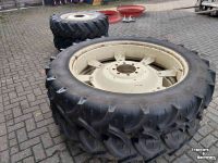 Räder, Reifen, Felgen & Distanzringe Zetor Cultuurwielen 12.4 R28  12.4 R 46   (320/95 R28 320/95 R46)  ZF Steek