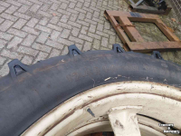 Räder, Reifen, Felgen & Distanzringe Zetor Cultuurwielen 12.4 R28  12.4 R 46   (320/95 R28 320/95 R46)  ZF Steek