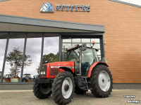 Schlepper / Traktor Massey Ferguson 4235