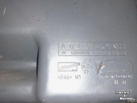 Diverse Gebrauchte Teile Massey Ferguson HYDRAULIEKTANK 7600-SERIE