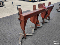 Tiefenlockerer Kuhn DC 300 Voorzetwoeler