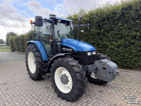 Schlepper / Traktor New Holland TS100