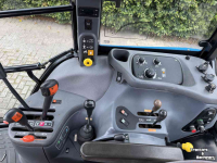 Schlepper / Traktor New Holland TS100