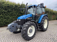 Schlepper / Traktor New Holland TS100