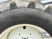 Räder, Reifen, Felgen & Distanzringe Michelin Set Michelin Banden 540/65R34 & 440/65R24 Vaste Velgen