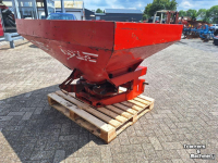 Düngerstreuer Kuhn C-ZSA 800