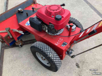 Kehr- und Kehrsaugmaschinen M-Sweep D850 HB veegmachine