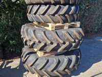 Räder, Reifen, Felgen & Distanzringe Firestone 460/85R38 & 380/85R28