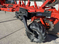 Pflüge Kuhn Varimaster L OL Onland 4 schaar