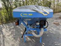 Drillmaschine Pneusej  FT1 zaaitank 1100 liter hydraulisch