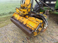 Schlepper / Traktor John Deere 6910 met Herder Grenadier MBK 120 S