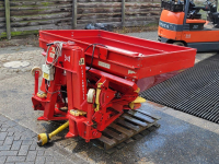 Düngerstreuer Lely SE Centermatic met centronic strooicomputer