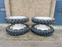 Räder, Reifen, Felgen & Distanzringe BKT 300/95R46 + 320/90R46