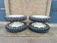 Räder, Reifen, Felgen & Distanzringe BKT 300/95R46 EN 320/90R46