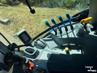 Schlepper / Traktor New Holland T6 145 DC