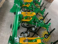 Grubber  Maintech Schoffelbalk met compleet paralellogram en toebehoren vingerweeder - weeder - greencam - korstenbreker -