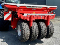 Frontbehälter Sämaschine Kverneland DF1 fronttank met bandenpakker
