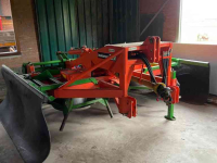 Siloverteiler Holaras Jumbo kuilverder met grasriek