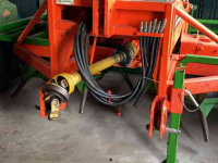 Siloverteiler Holaras Jumbo kuilverder met grasriek