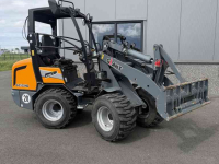 Radlader Giant G2500HD
