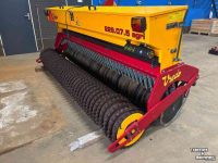 Durchsämaschine Vredo Vredo doorzaaier / gras seeder