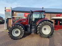 Schlepper / Traktor Valtra T254V