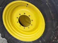 Räder, Reifen, Felgen & Distanzringe Alliance 480/70R30 AgriStar II 21mm op JOHN DEERE velg