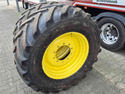 Räder, Reifen, Felgen & Distanzringe Alliance 480/70R30 AgriStar II 21mm op JOHN DEERE velg