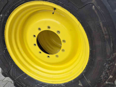 Räder, Reifen, Felgen & Distanzringe Alliance 480/70R30 AgriStar II 21mm op JOHN DEERE velg