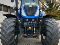 Schlepper / Traktor New Holland T 7.230