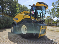 Feldhäcksler New Holland FR 550