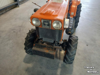 Gartentraktoren Kubota B7100 HST