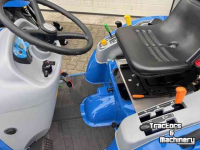 Schlepper / Traktor New Holland BOOMER 25 HST