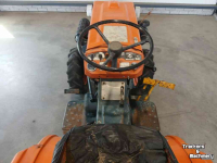 Gartentraktoren Kubota B 7100 HST Mini Tractor