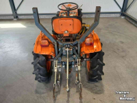 Gartentraktoren Kubota B 7100 HST Mini Tractor