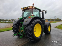 Schlepper / Traktor John Deere 6215 R