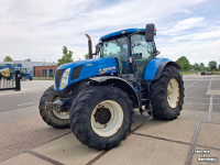 Schlepper / Traktor New Holland T7.220 Auto Command