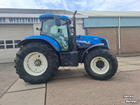 Schlepper / Traktor New Holland T7.220 Auto Command